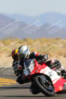 media/Oct-08-2022-SoCal Trackdays (Sat) [[1fc3beec89]]/Turn 16 (125pm)/